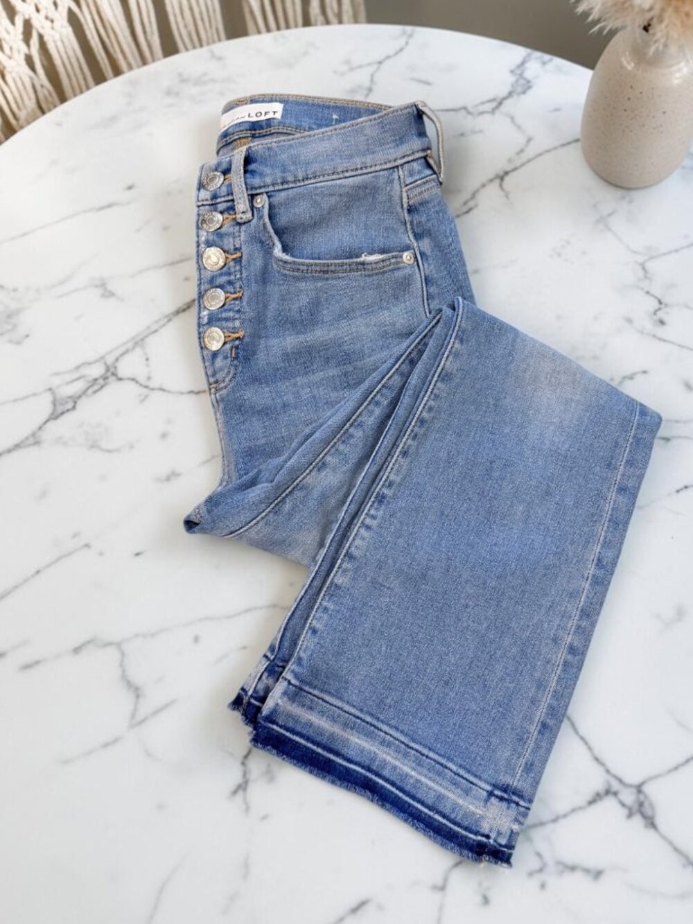 Loft High Rise Kick Crop Jeans Size 0/25P Vivid Light Let Down Hem Button Front - Picture 6 of 13